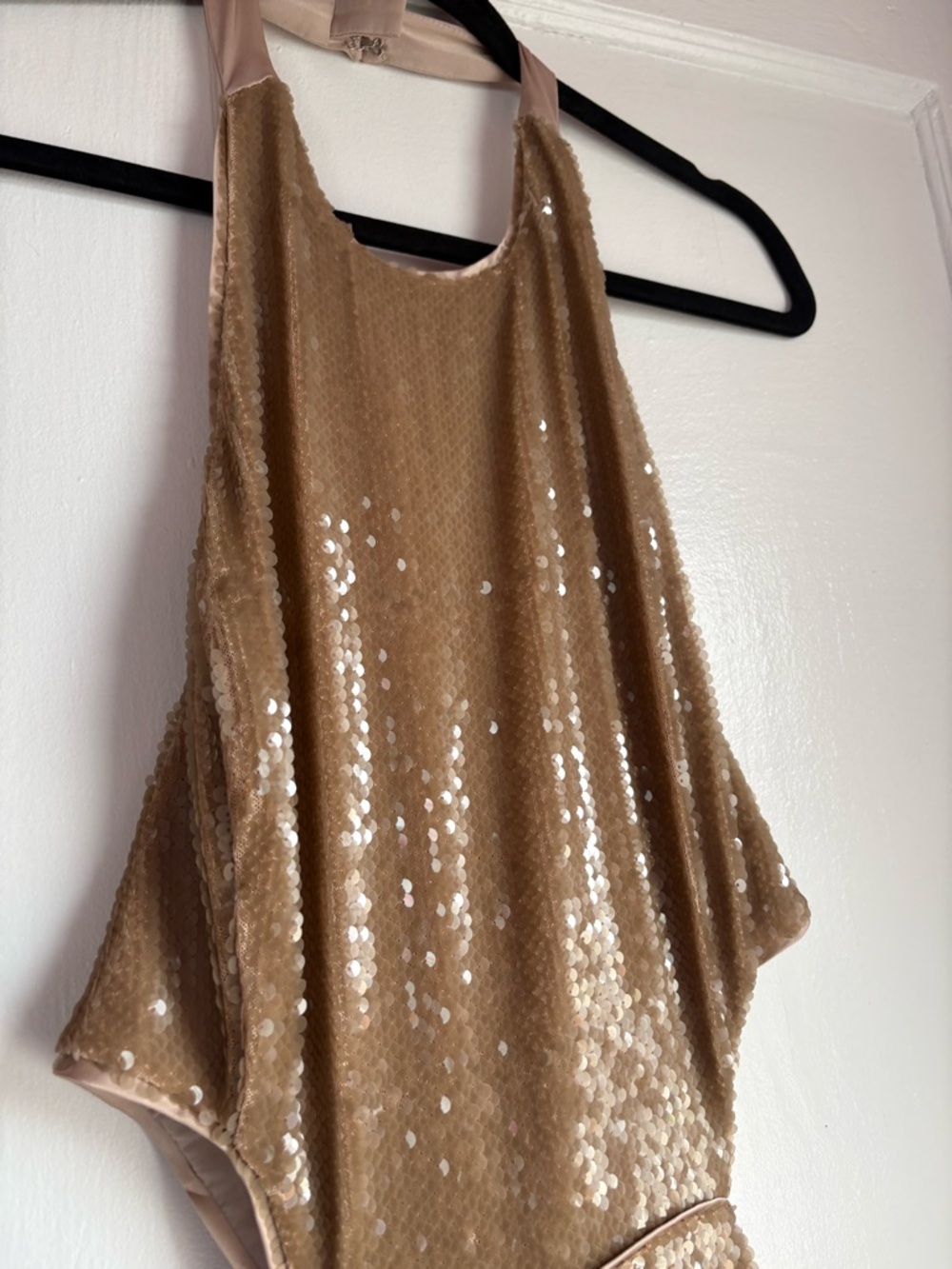 BCBGMAXAZRIA Sequin Cutout Halter Gown Gold Size 14 - Picture 4 of 8